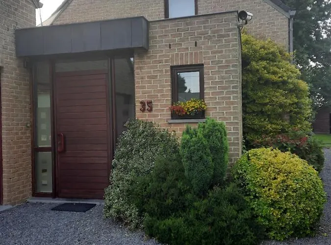 Studio Neuf Cote Campagne Agreable A Vivre.